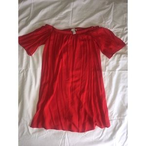 Forever 21 shoulderless red dress